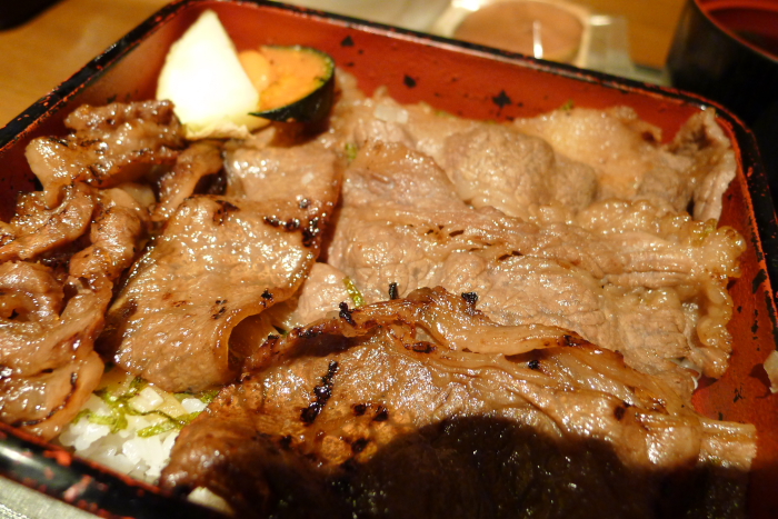 神楽坂_翔山亭ランチ　黒毛和牛のお重