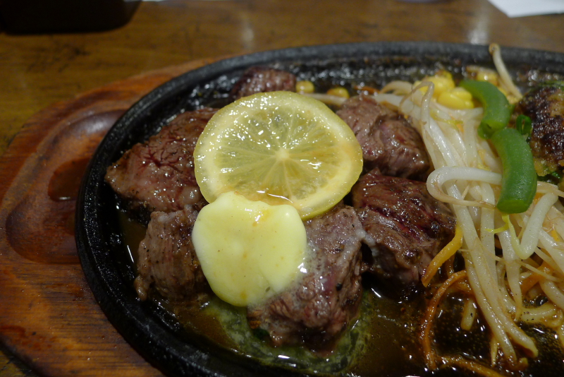 水道橋駅近くのステーキと焙煎カレーの店ふらんす亭のハラミステーキ
