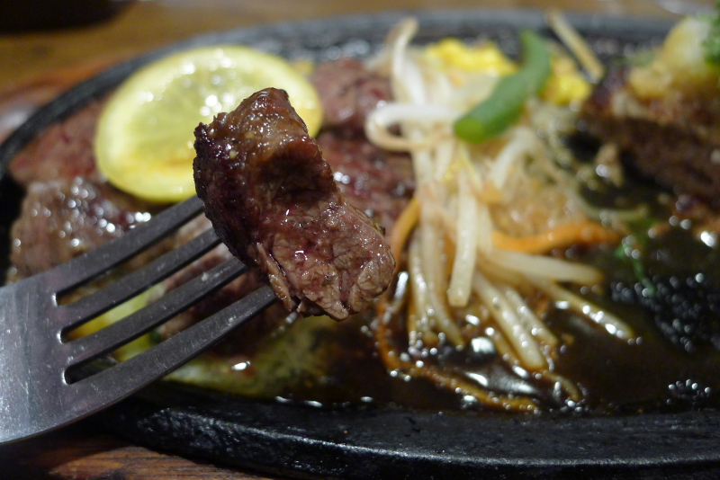 水道橋駅近くのステーキと焙煎カレーの店ふらんす亭のハラミステーキ